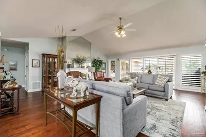 3106 Cobblestone Dr, Pace, FL 32571 - Photo 4