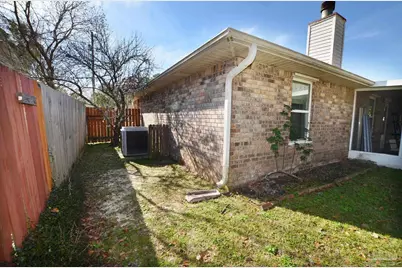10044 Centre St, Pensacola, FL 32506 - Photo 12