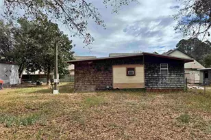 2206 Janet St, Navarre, FL 32566 - Photo 1