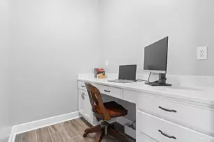 5701 Oak Hvn Ln, Gulf Breeze, FL 32563 - Photo 32