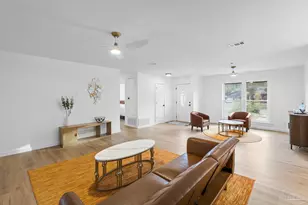 3962 Elmcrest Dr, Pensacola, FL 32504 - Photo 6