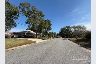 1421 N Pickens Ave, Pensacola, FL 32503 - Photo 12