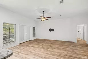 7329 Farmers Rd, Pensacola, FL 32526 - Photo 16