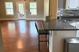 9406 Pine Lilly Ct, Navarre, FL 32566 - Photo 4