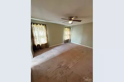 9406 Pine Lilly Ct, Navarre, FL 32566 - Photo 8