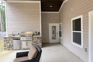 9406 Pine Lilly Ct, Navarre, FL 32566 - Photo 16