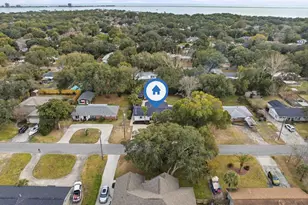421 Cumberland Ave, Gulf Breeze, FL 32561 - Photo 68