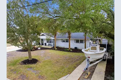 421 Cumberland Ave, Gulf Breeze, FL 32561 - Photo 2