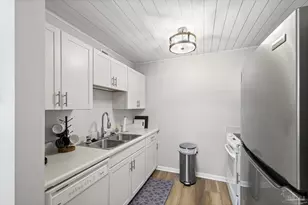 1200 Shoreline Dr, Gulf Breeze, FL 32561 - Photo 10