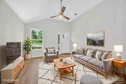 2117 W Jackson St, Pensacola, FL 32505 - Photo 2