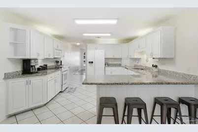 1805 W Ten Mile Rd, Cantonment, FL 32533 - Photo 8