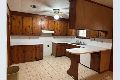 7053 W Fairfield Dr, Pensacola, FL 32506 - Photo 12