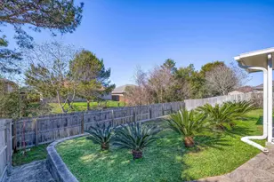 1953 Shadow Lake Dr, Gulf Breeze, FL 32563 - Photo 38