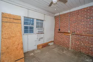 621 W Hernandez St, Pensacola, FL 32501 - Photo 10