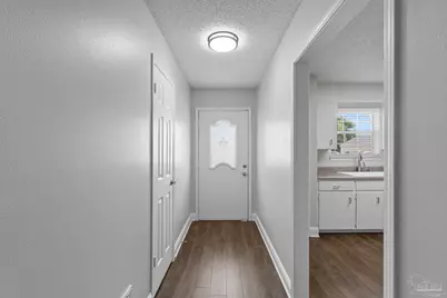 4327 Lisa Ct, Gulf Breeze, FL 32563 - Photo 2