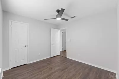 4327 Lisa Ct, Gulf Breeze, FL 32563 - Photo 6