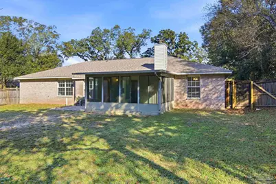 7705 W Jackson St, Pensacola, FL 32506 - Photo 2