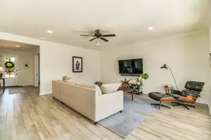 874 NW Lowery Dr, Fort Walton Beach, FL 32547 - Photo 12