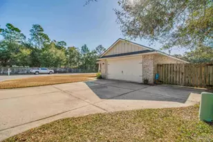 874 NW Lowery Dr, Fort Walton Beach, FL 32547 - Photo 2