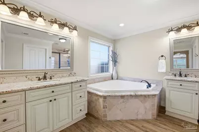 1689 Woodlawn Way, Gulf Breeze, FL 32563 - Photo 32