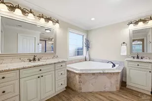 1689 Woodlawn Way, Gulf Breeze, FL 32563 - Photo 32