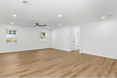 3520 Tide Dr, Pensacola, FL 32504 - Photo 16