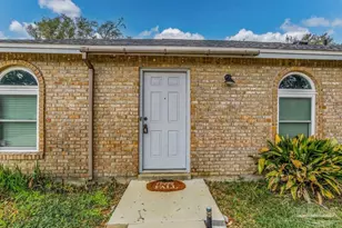 5779 Wickford Ln, Pensacola, FL 32526 - Photo 2