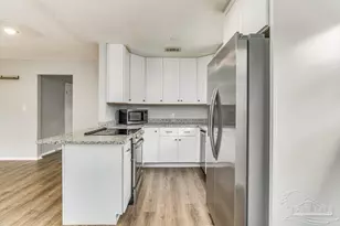 5779 Wickford Ln, Pensacola, FL 32526 - Photo 10