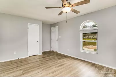 5779 Wickford Ln, Pensacola, FL 32526 - Photo 6