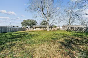 445 W Kingsfield Rd, Cantonment, FL 32533 - Photo 4