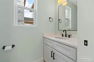 1180 W Intendencia St, Pensacola, FL 32502 - Photo 8