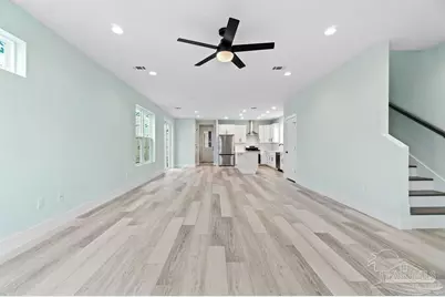 1180 W Intendencia St, Pensacola, FL 32502 - Photo 2