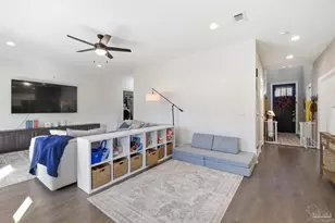 2279 Hadleigh Hills Ct, Navarre, FL 32566 - Photo 12