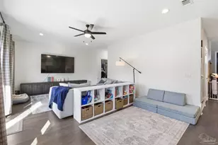 2279 Hadleigh Hills Ct, Navarre, FL 32566 - Photo 12