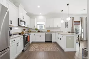 2279 Hadleigh Hills Ct, Navarre, FL 32566 - Photo 8