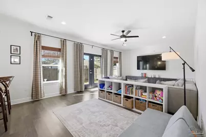 2279 Hadleigh Hills Ct, Navarre, FL 32566 - Photo 10