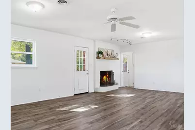 4285 Bonway Dr, Pensacola, FL 32504 - Photo 10