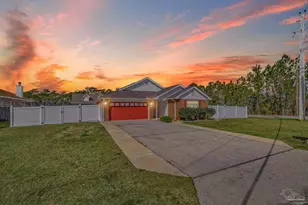 8778 Faye Ct, Navarre, FL 32566 - Photo 2