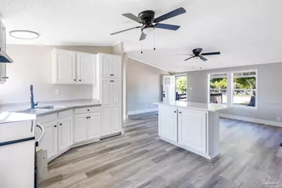 211 Evergreen Dr, Mary Esther, FL 32569 - Photo 24