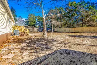 211 Evergreen Dr, Mary Esther, FL 32569 - Photo 6