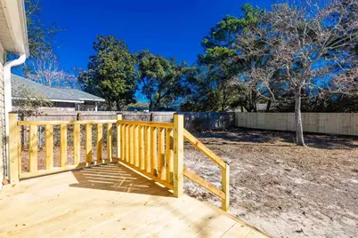 211 Evergreen Dr, Mary Esther, FL 32569 - Photo 12