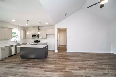 5597 Crestwood Dr, Milton, FL 32583 - Photo 6