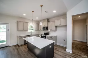 5597 Crestwood Dr, Milton, FL 32583 - Photo 8