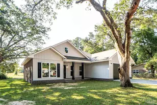 5597 Crestwood Dr, Milton, FL 32583 - Photo 1