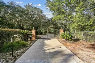 5088 Keystone Dr, Gulf Breeze, FL 32563 - Photo 2