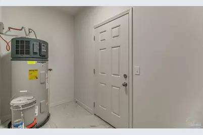 1000 W Yonge St, Pensacola, FL 32501 - Photo 24