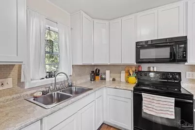 904 E Texar Dr, Pensacola, FL 32503 - Photo 16