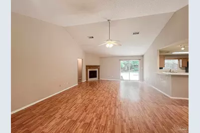 902 Catskill Ln, Pensacola, FL 32507 - Photo 2