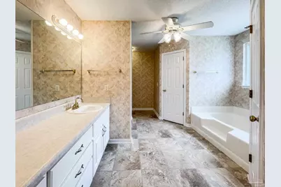 2533 Jibe Dr, Pensacola, FL 32507 - Photo 8