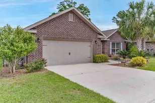 2470 Bentley Oaks Dr, Cantonment, FL 32533 - Photo 4